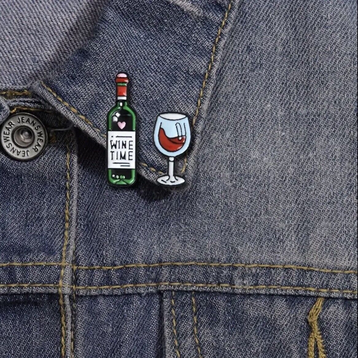 Vintage Pin - " IT’S WINE O‘CLOCK " - Accessoires for Freshness